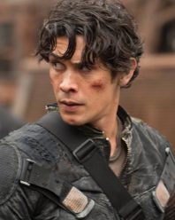 Stjernen fra “The 100” tager til Comic Con