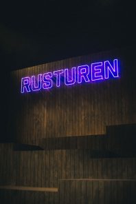 Rusturen